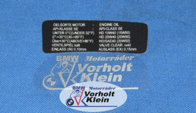 Hinweißschild rechts S-Cockpit Ölsorte